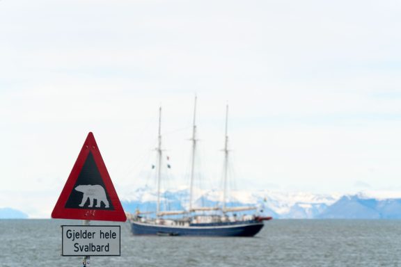 Svalbard sailing yacht charter
