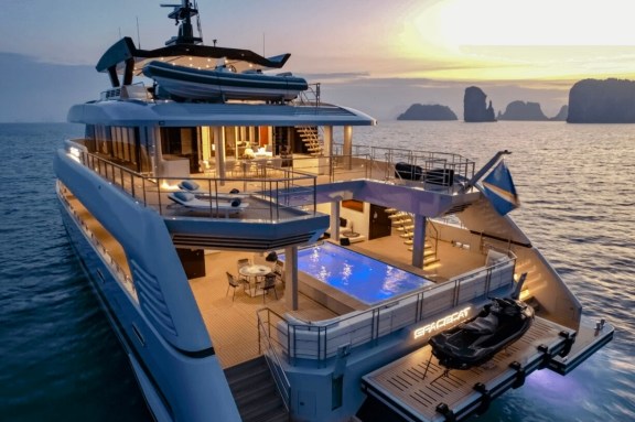 Spacecat luxury catamaran - the white lotus yacht