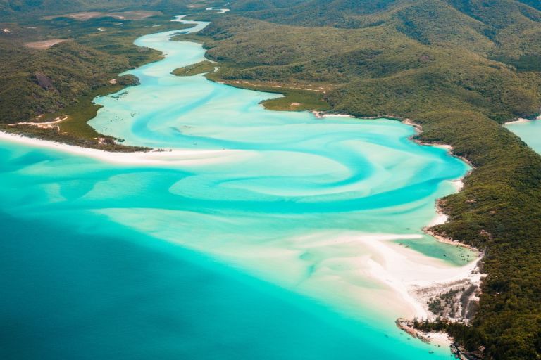 8-Day Whitsundays Yacht Charter Itinerary from Hook Island to Airlie Beach