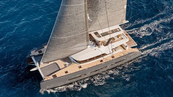 BABAC — crewed yacht charter in tahiti